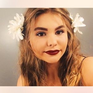 Meet your Posher, Eleanor